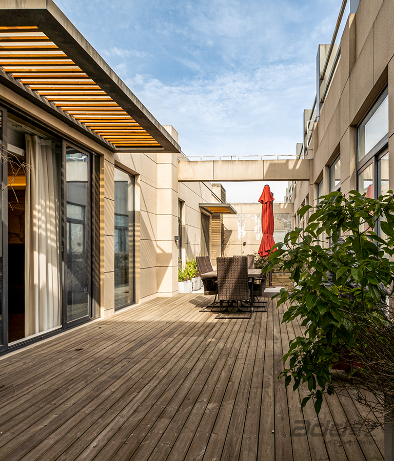 至正道化辦(bàn)公(gōng)樓裝(zhuang)修-露檯(tai)-pc