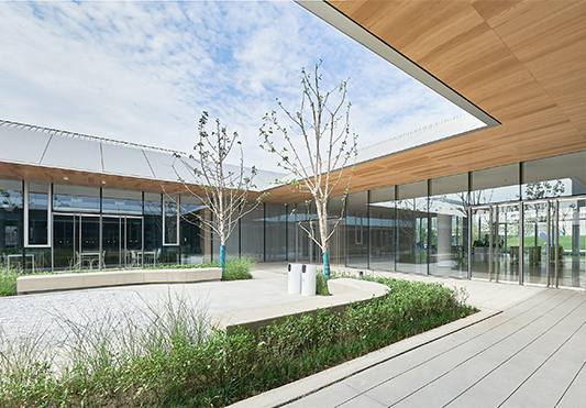 蔚來汽車(che)員(yuan)工(gong)中(zhong)心辦(bàn)公(gōng)樓裝(zhuang)修